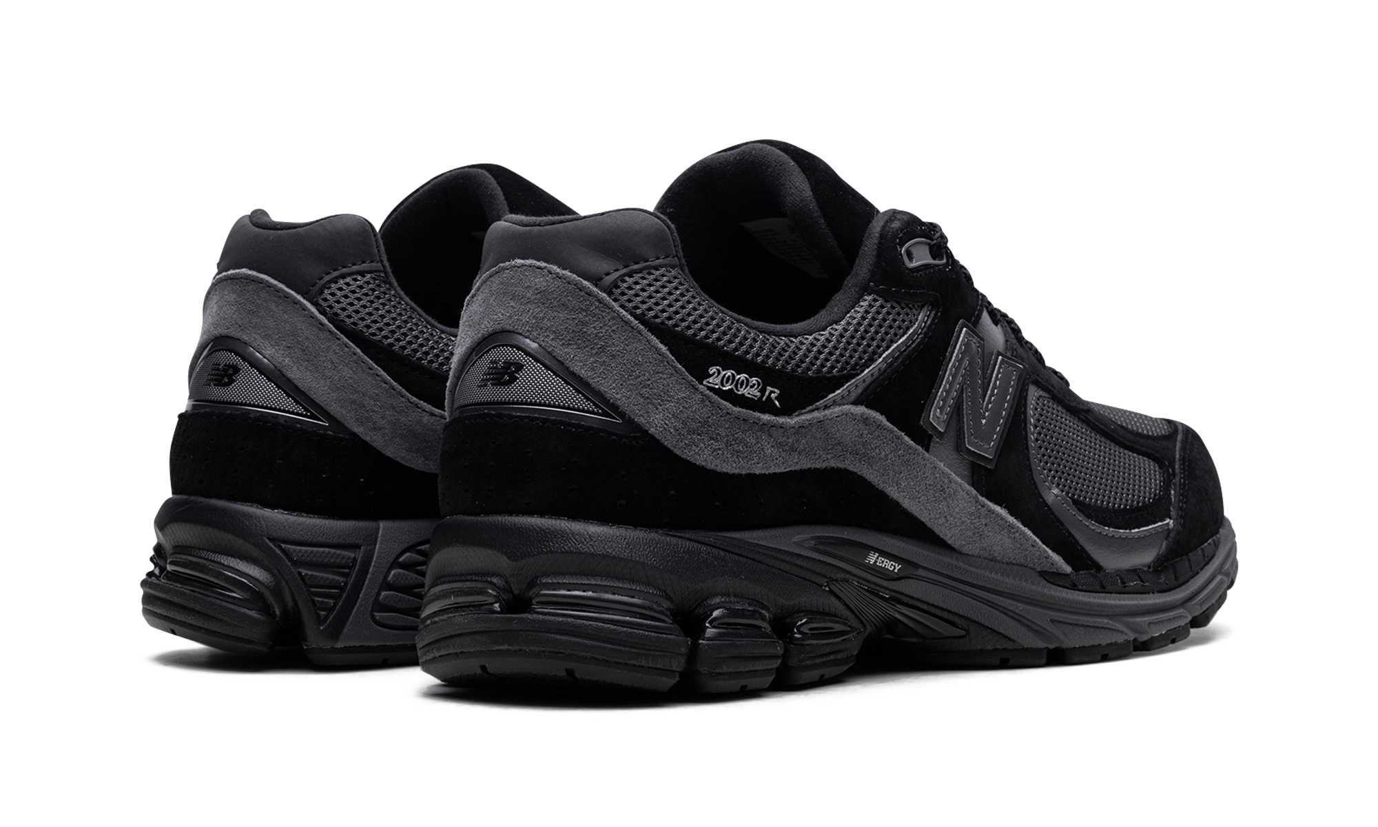 2002R "Black Magnet" M2002RBL