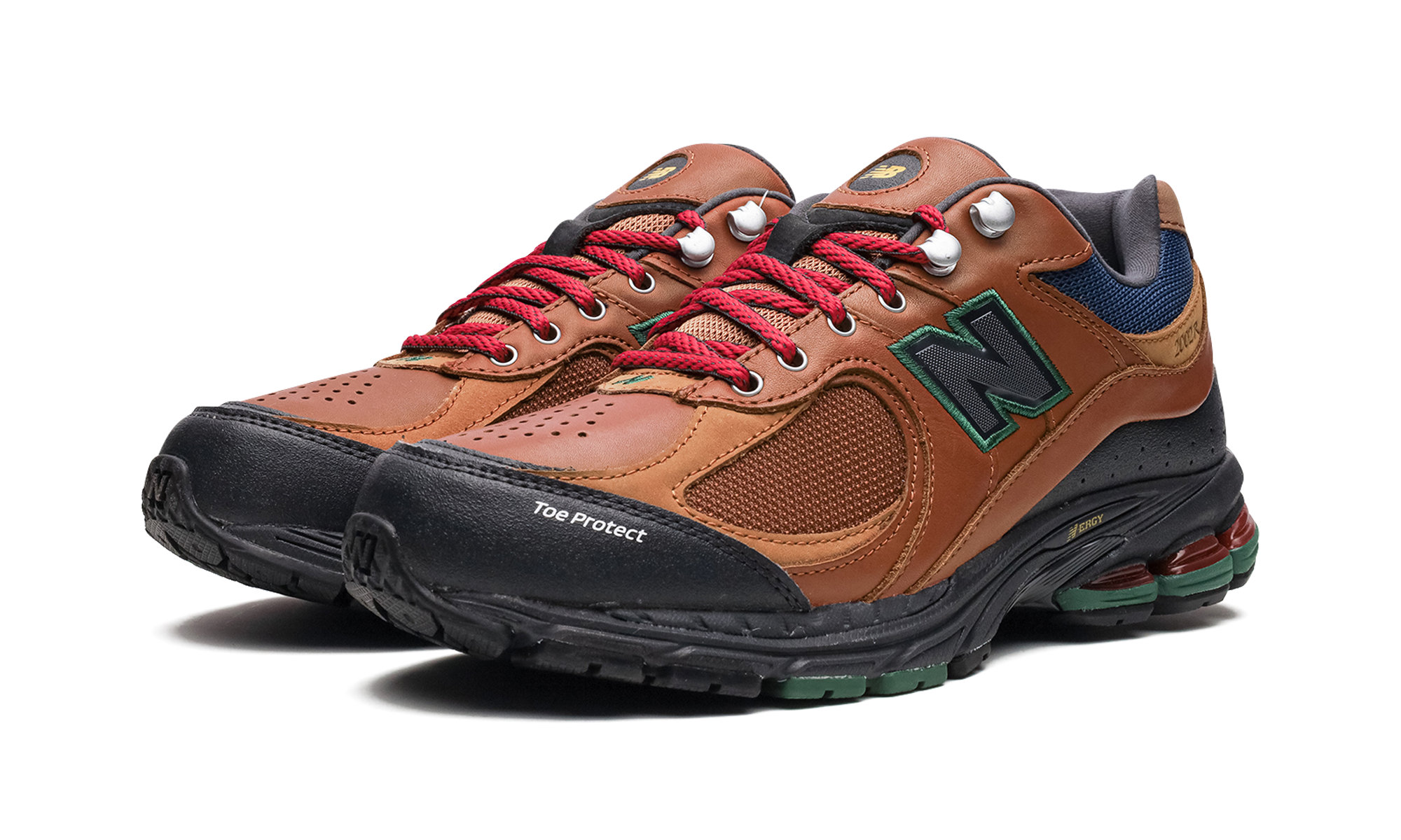 2002R "The Hiker" M2002RWM