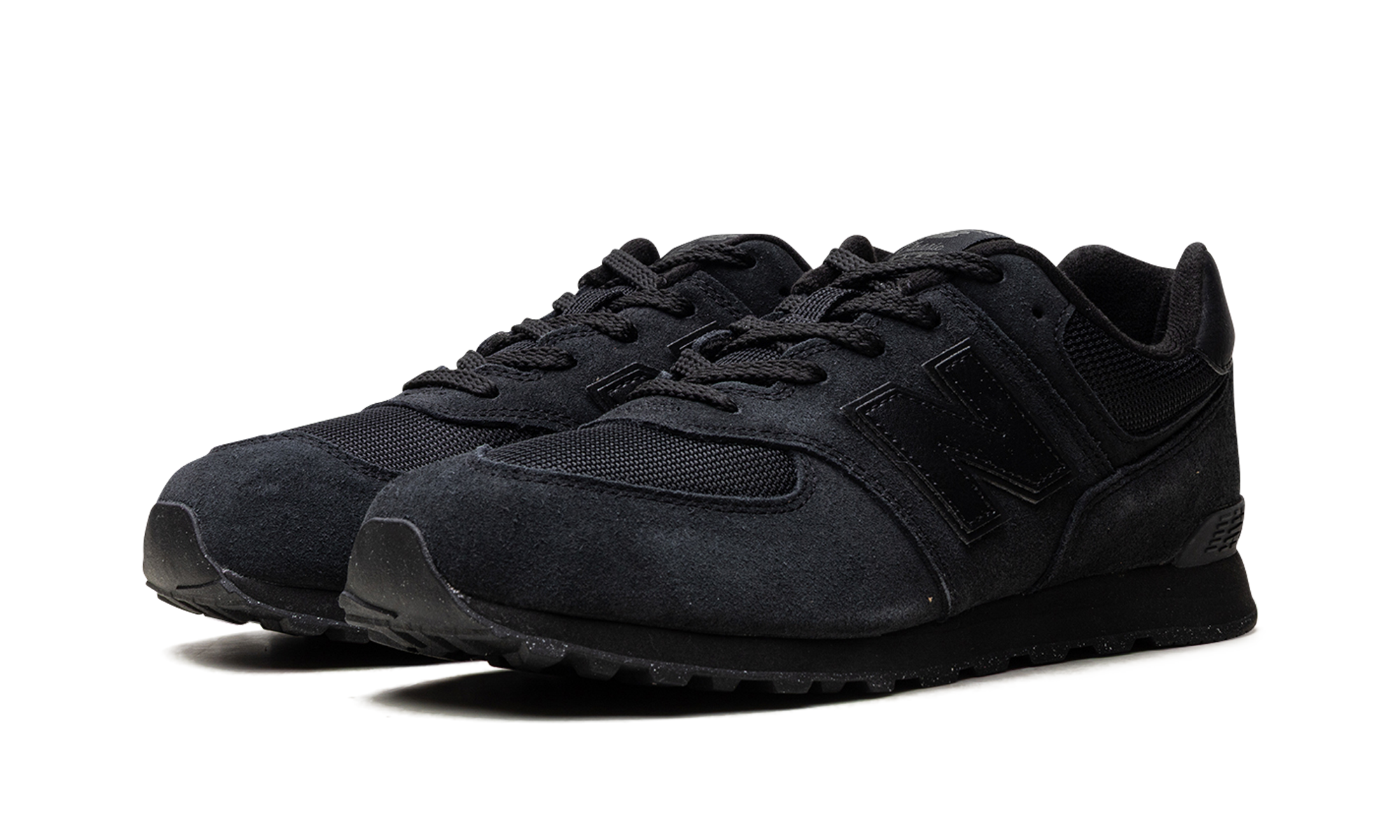 574 GS "Triple Black" GC574EVE