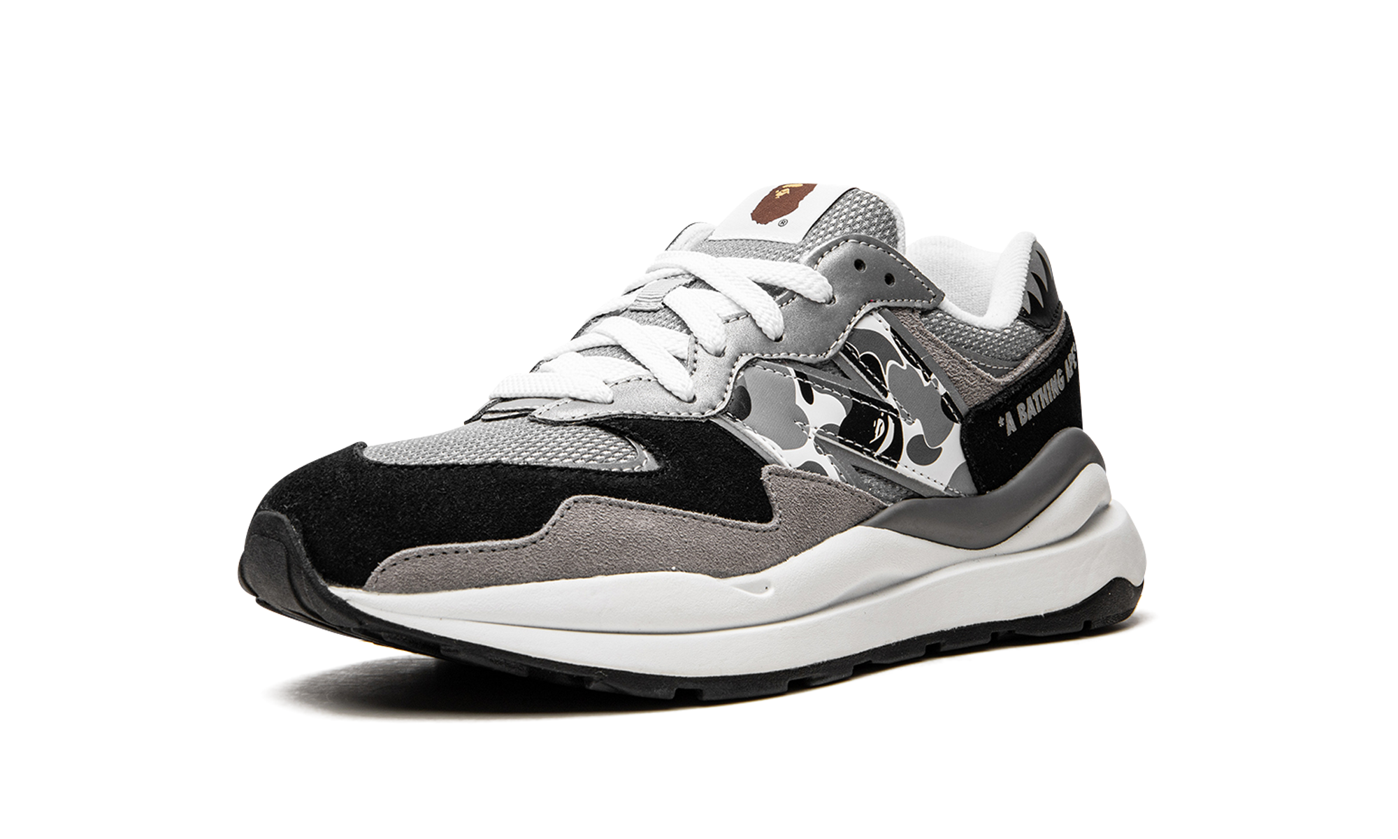 57/40 "Bape x New Balance" M5740BAP