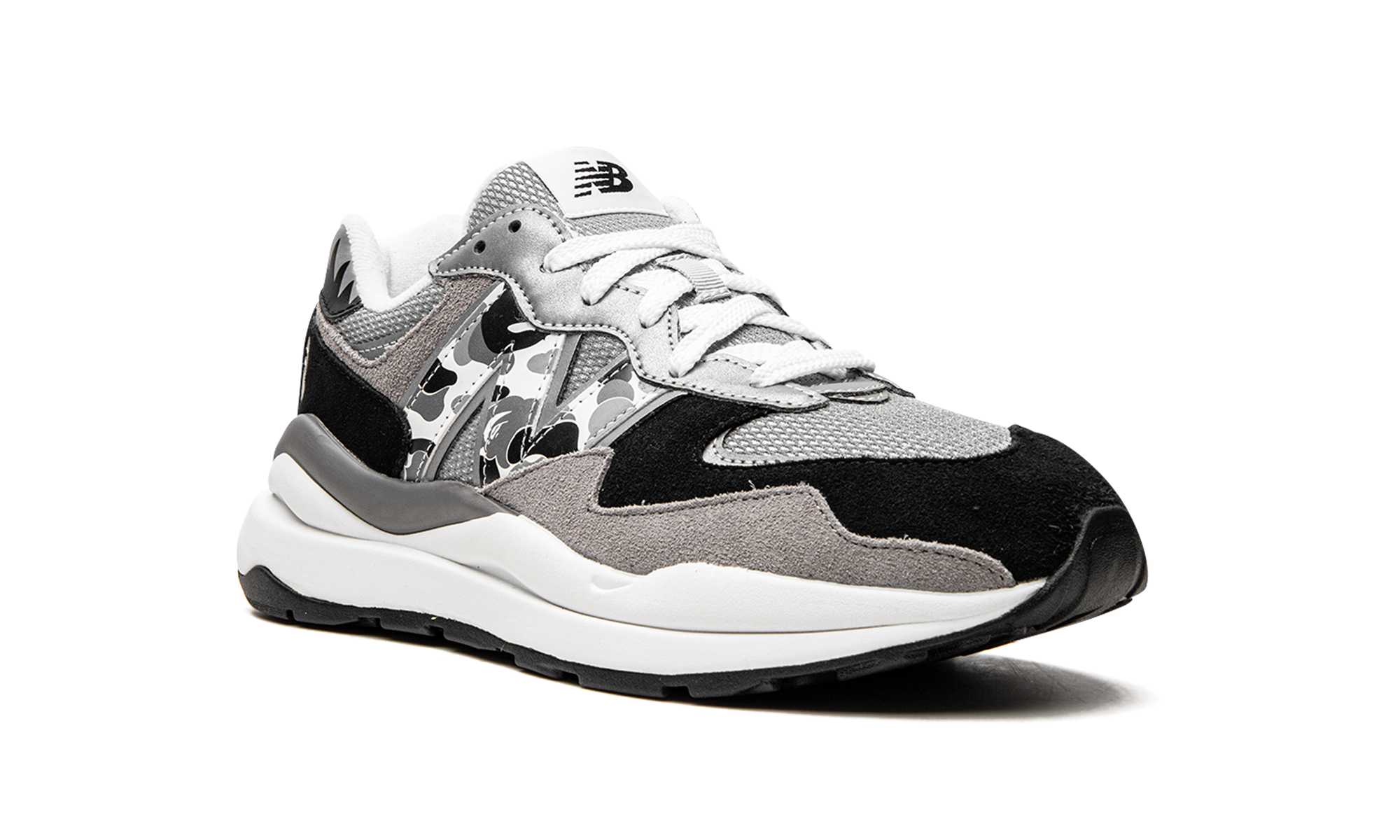 57/40 "Bape x New Balance" M5740BAP