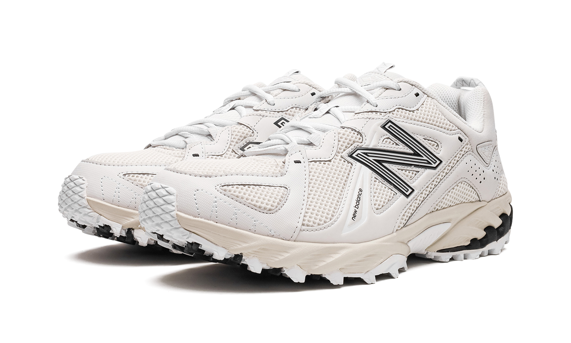 610 "Nimbus Cloud White" ML610TBA
