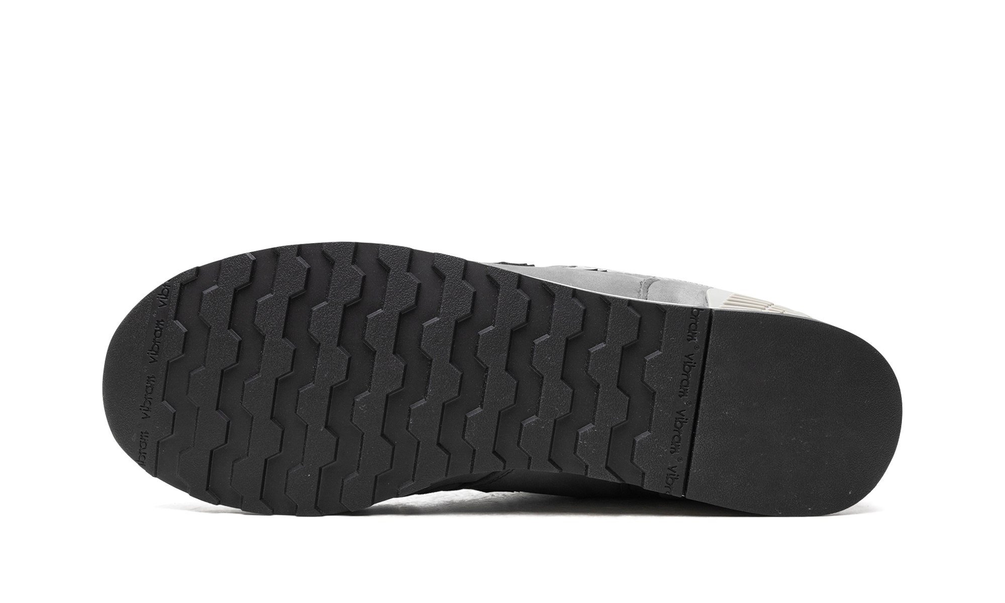 670 "Made in England - Grey" M670GNS