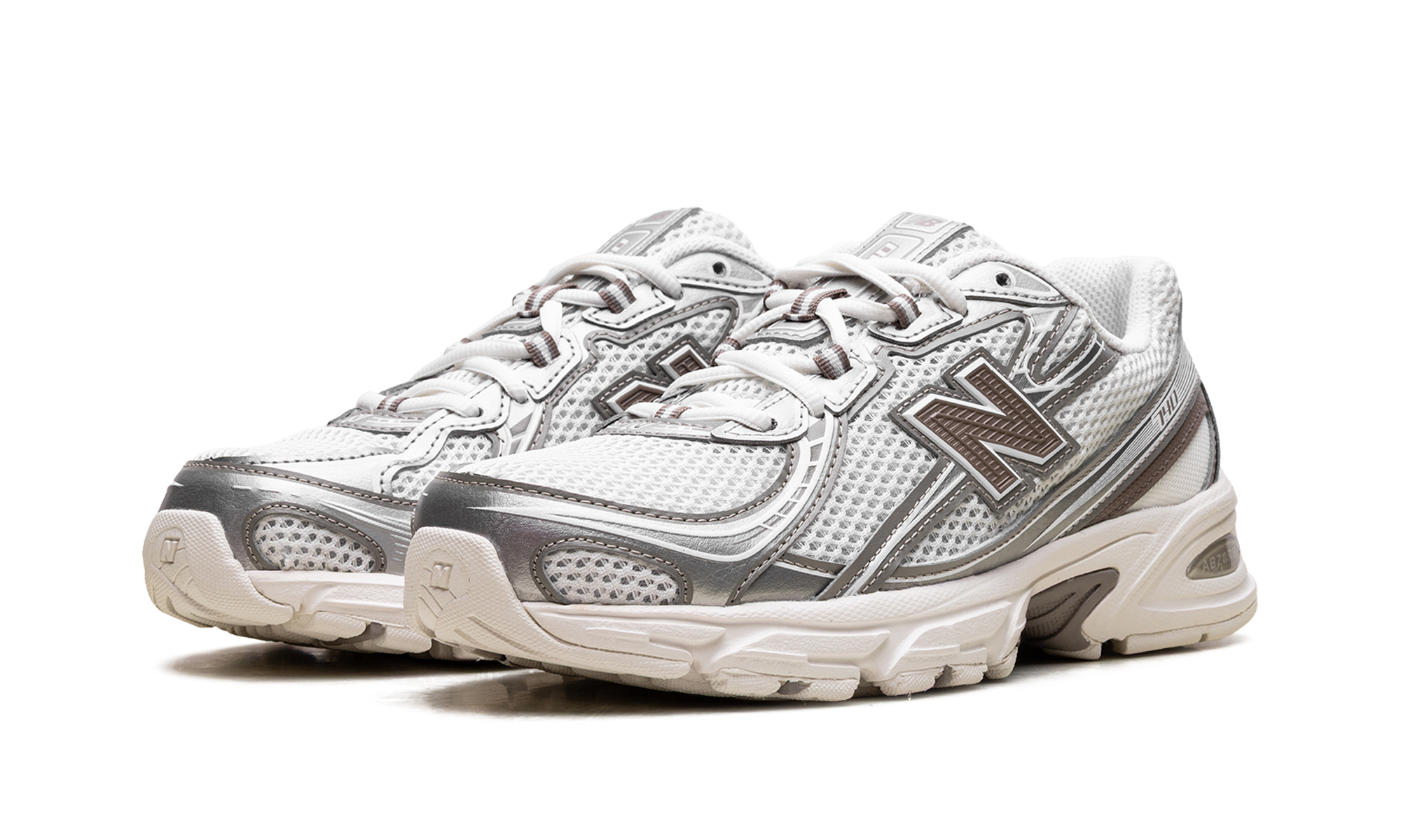 740 "Arid Stone" U740MU2