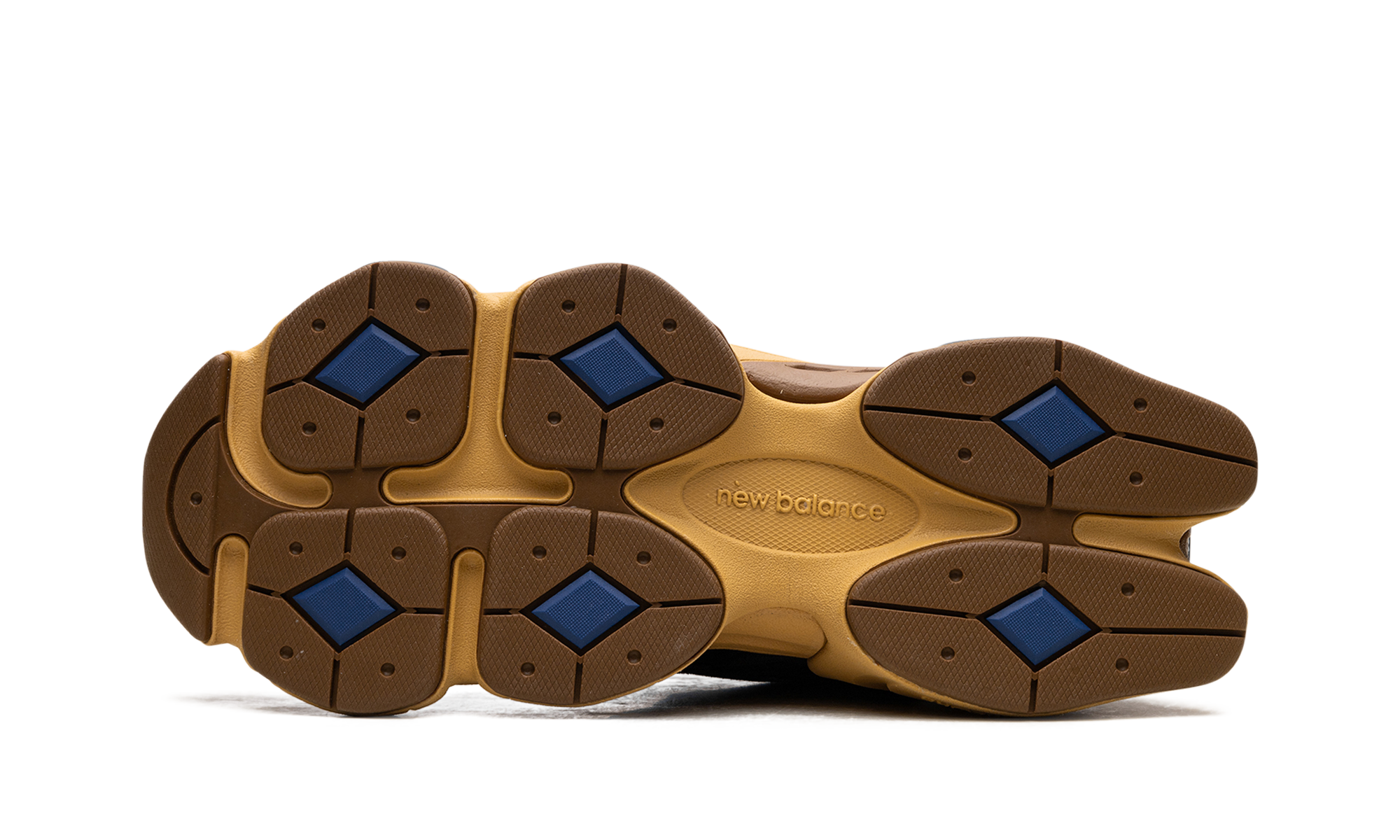9060 "Black Royal Gum" U9060RE