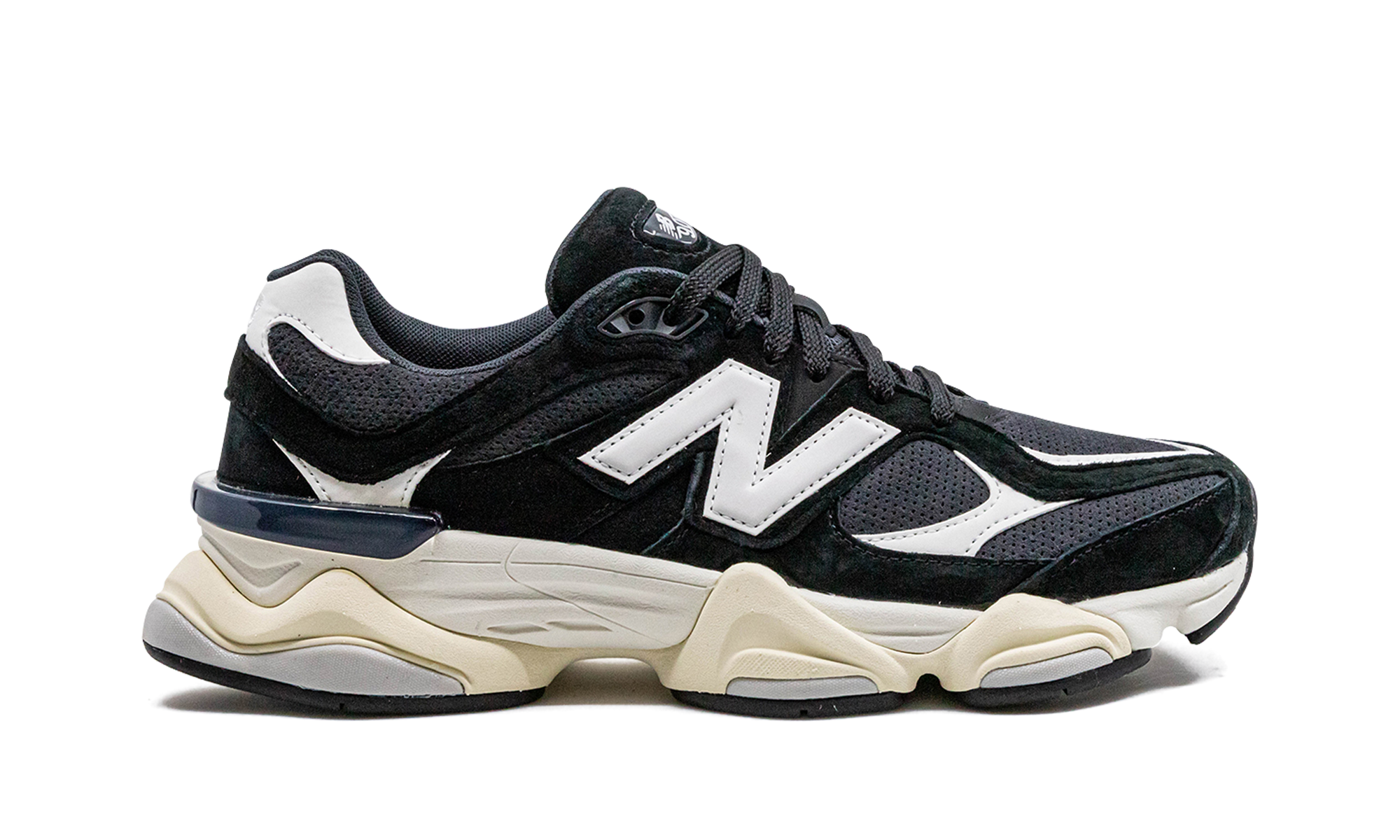 9060 "Black / White" U9060AAA