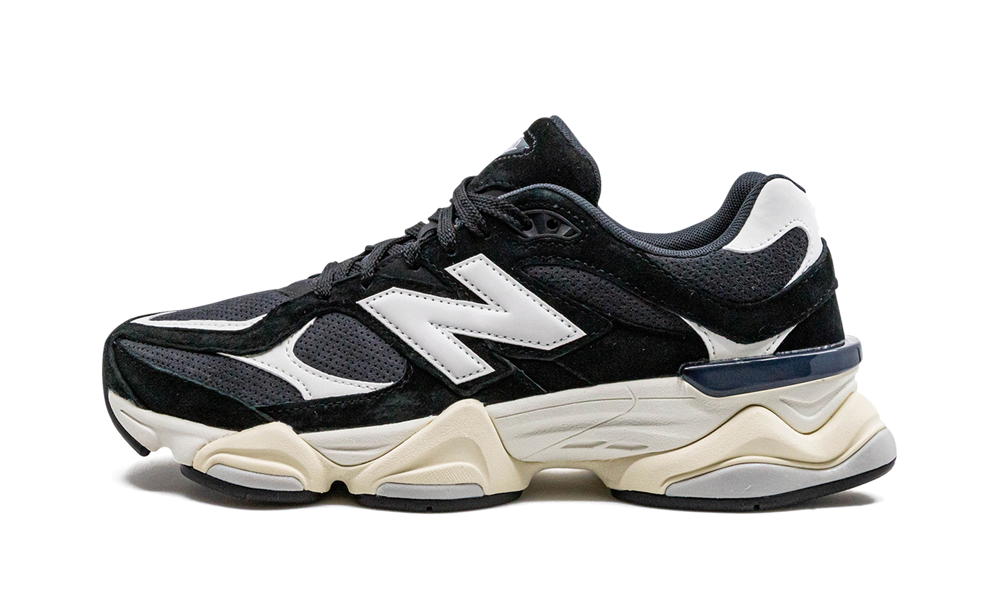 9060 "Black / White" U9060AAA