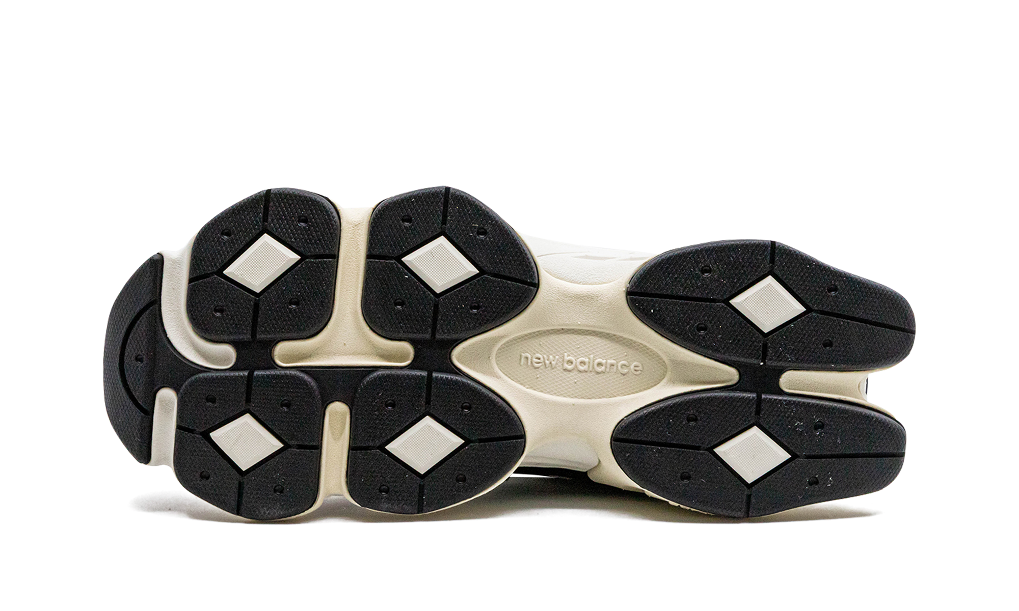 9060 "Black / White" U9060AAA