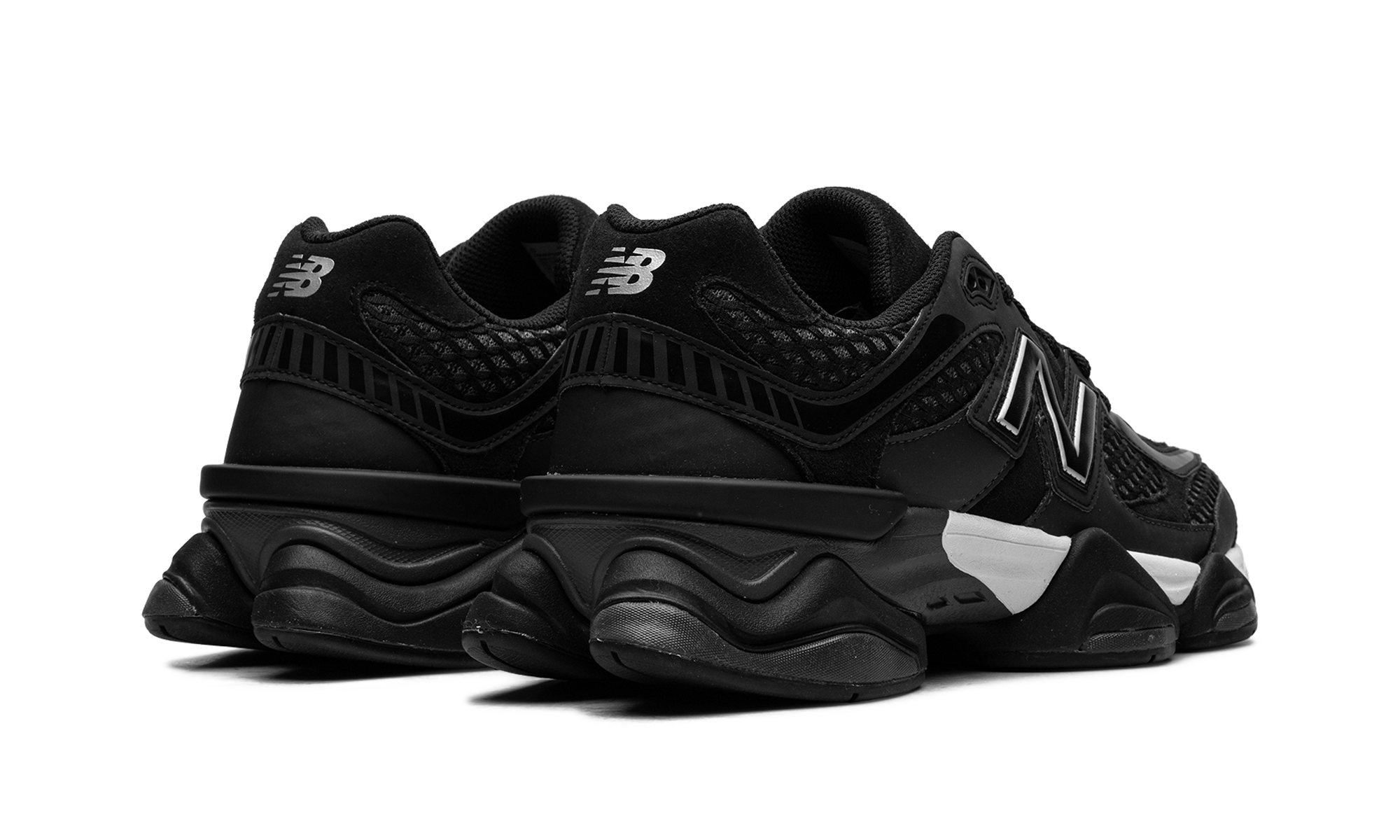 9060 "Shoe Palace - Black/Silver" U9060PNR