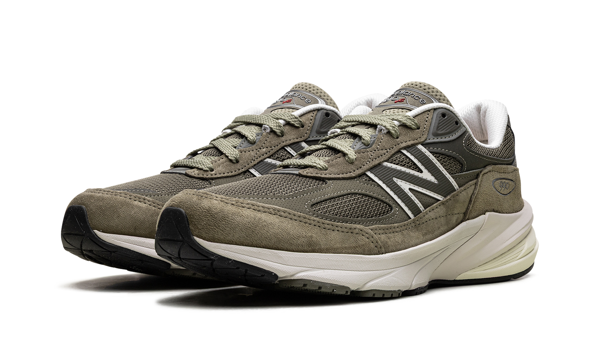 990v6 "True Camo" U990TB6