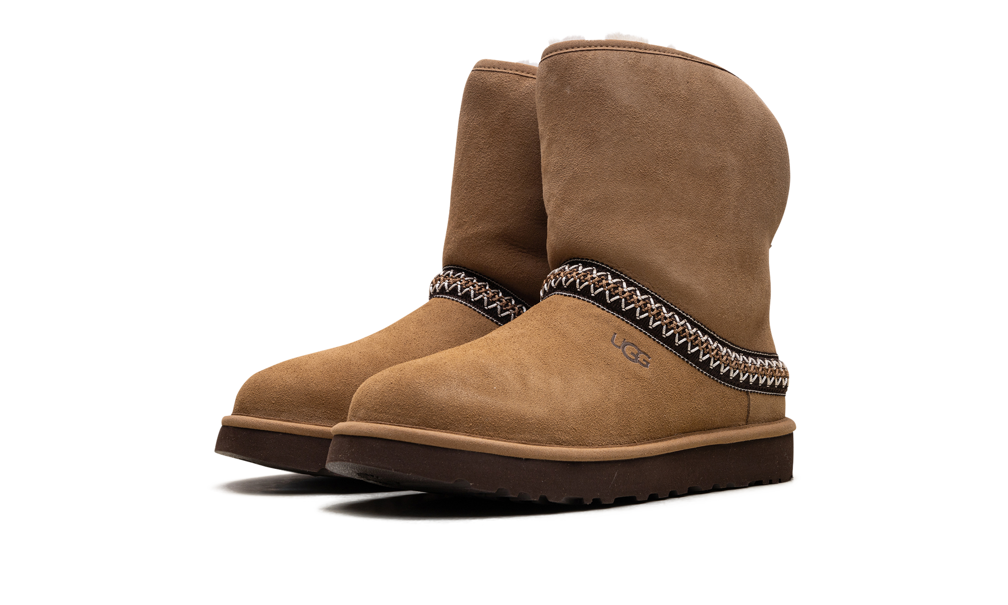 Classic Short Crescent Boot WMNS "Chestnut" 1161770 CHE