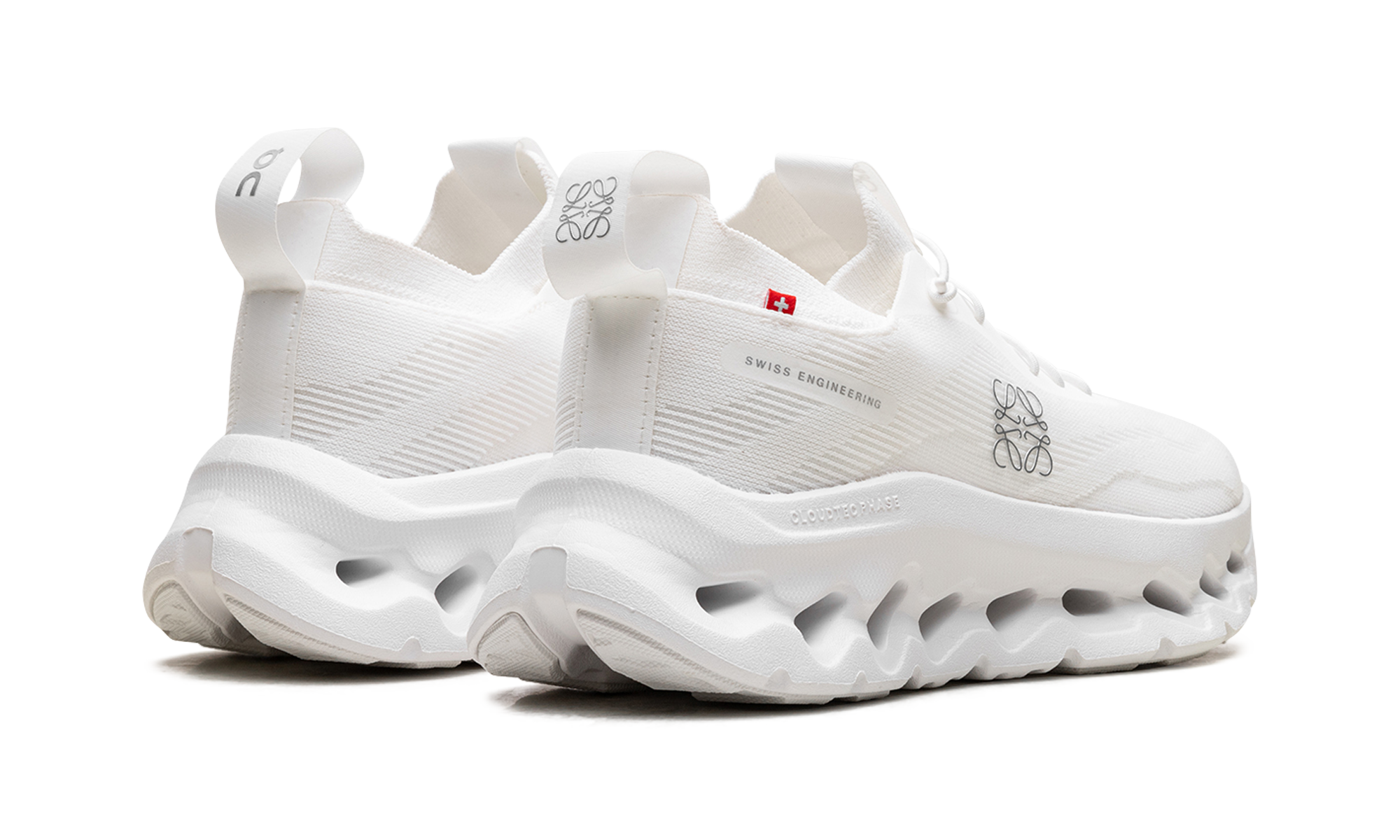 Cloudtilt Women "Loewe all white" 3WD30310108