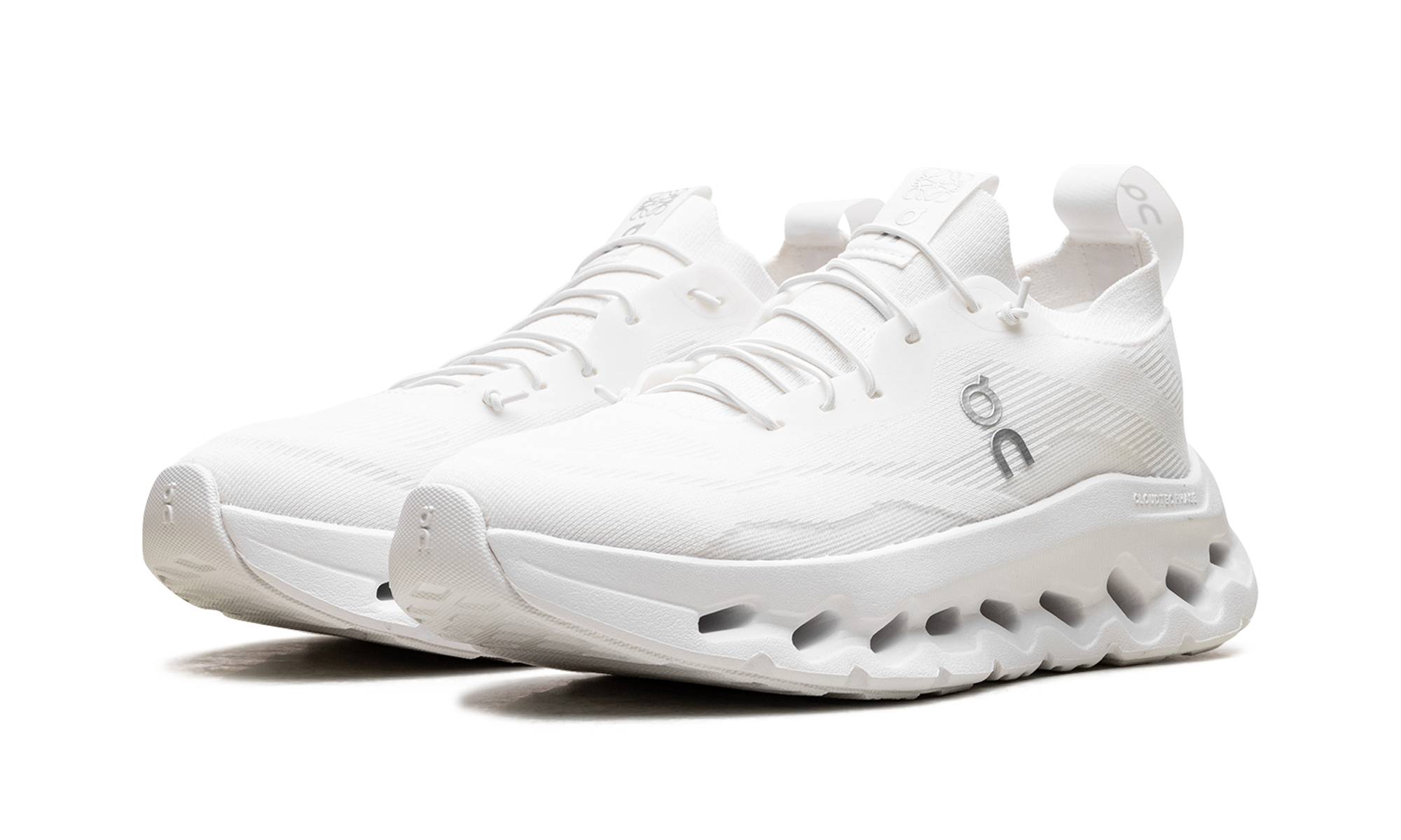 Cloudtilt Women "Loewe all white" 3WD30310108