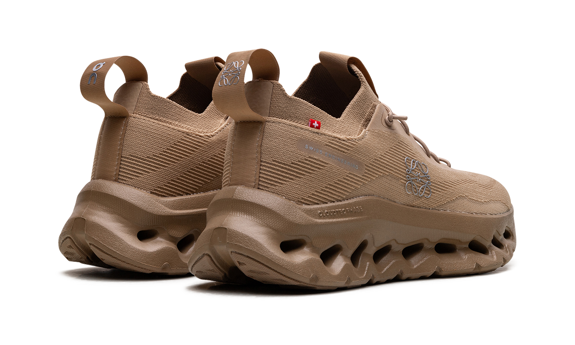 Cloudtilt Women "Loewe dark sand" 3WD30313505