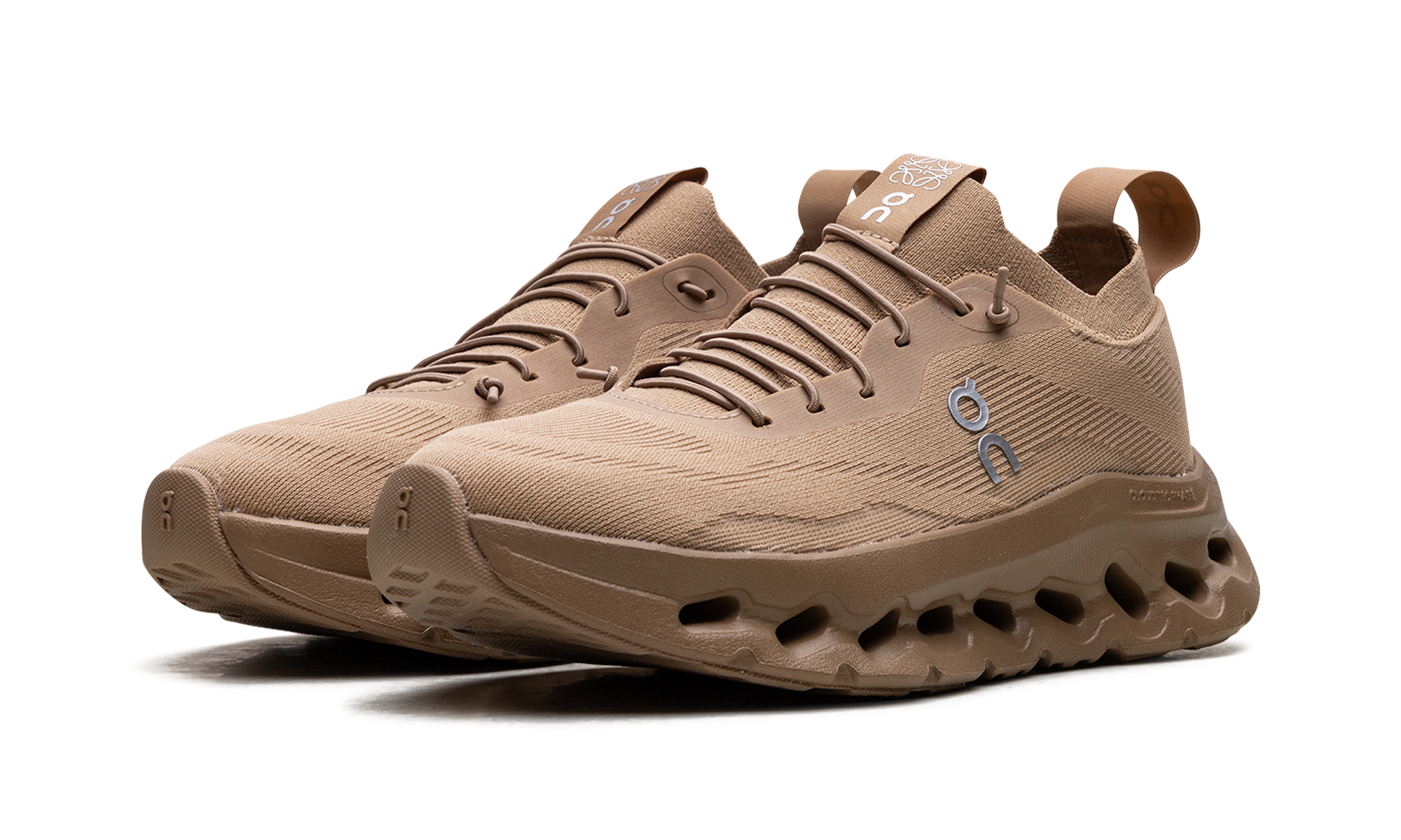 Cloudtilt Women "Loewe dark sand" 3WD30313505