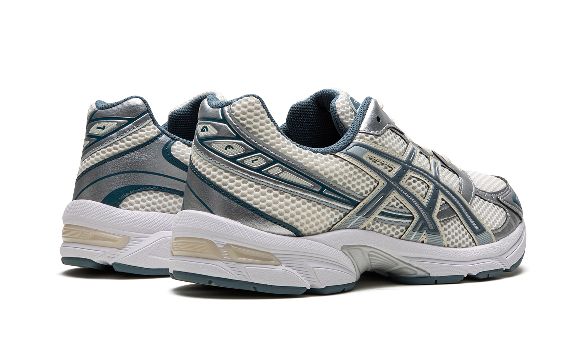 Gel-1130 "Cream / Ironclad" 1201A256 115