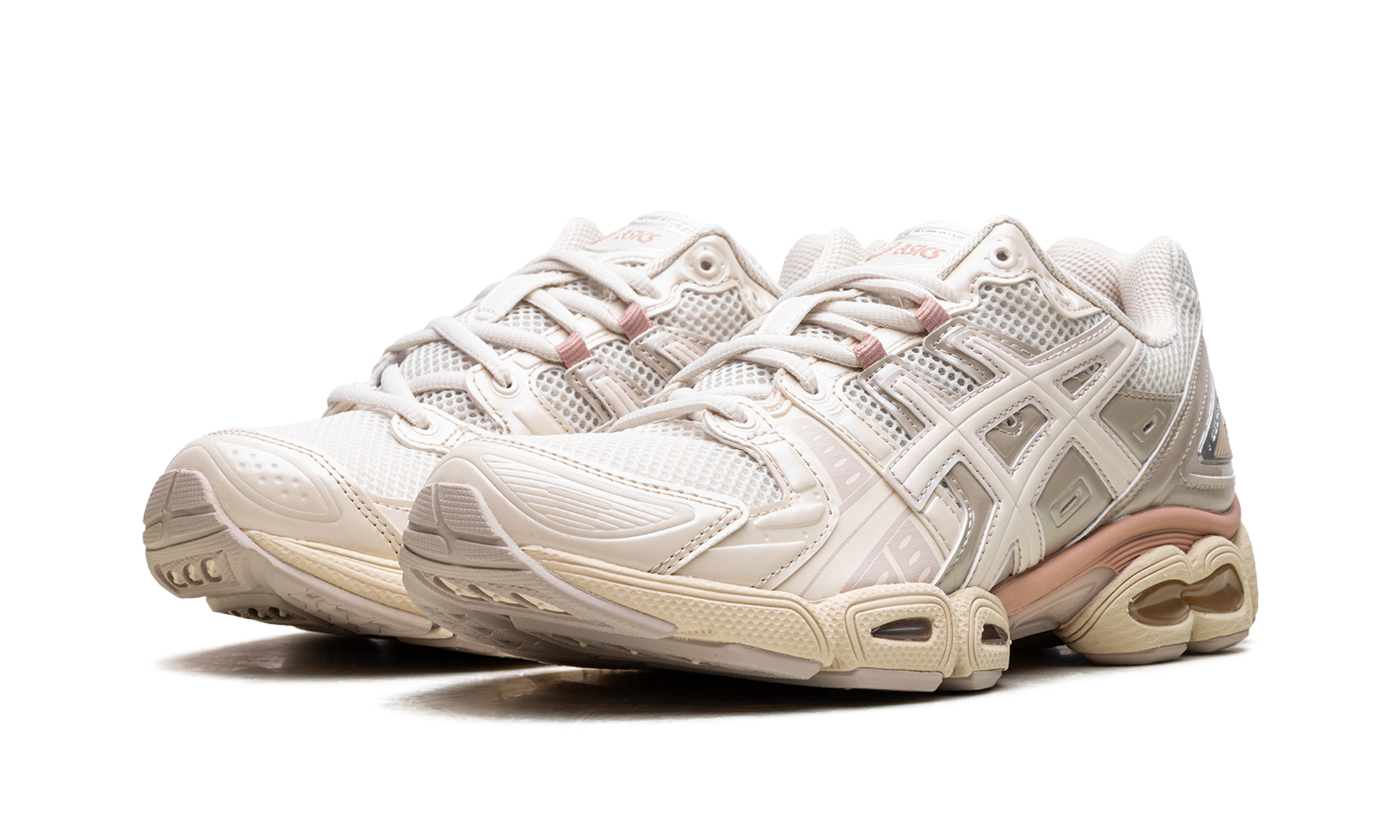 Gel Nimbus 9 WMNS "Pale Oak / Cream" 1202A278 201