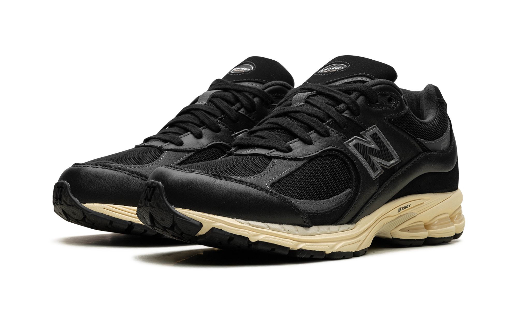 M2002R "Vintage Black White" M2002RIB