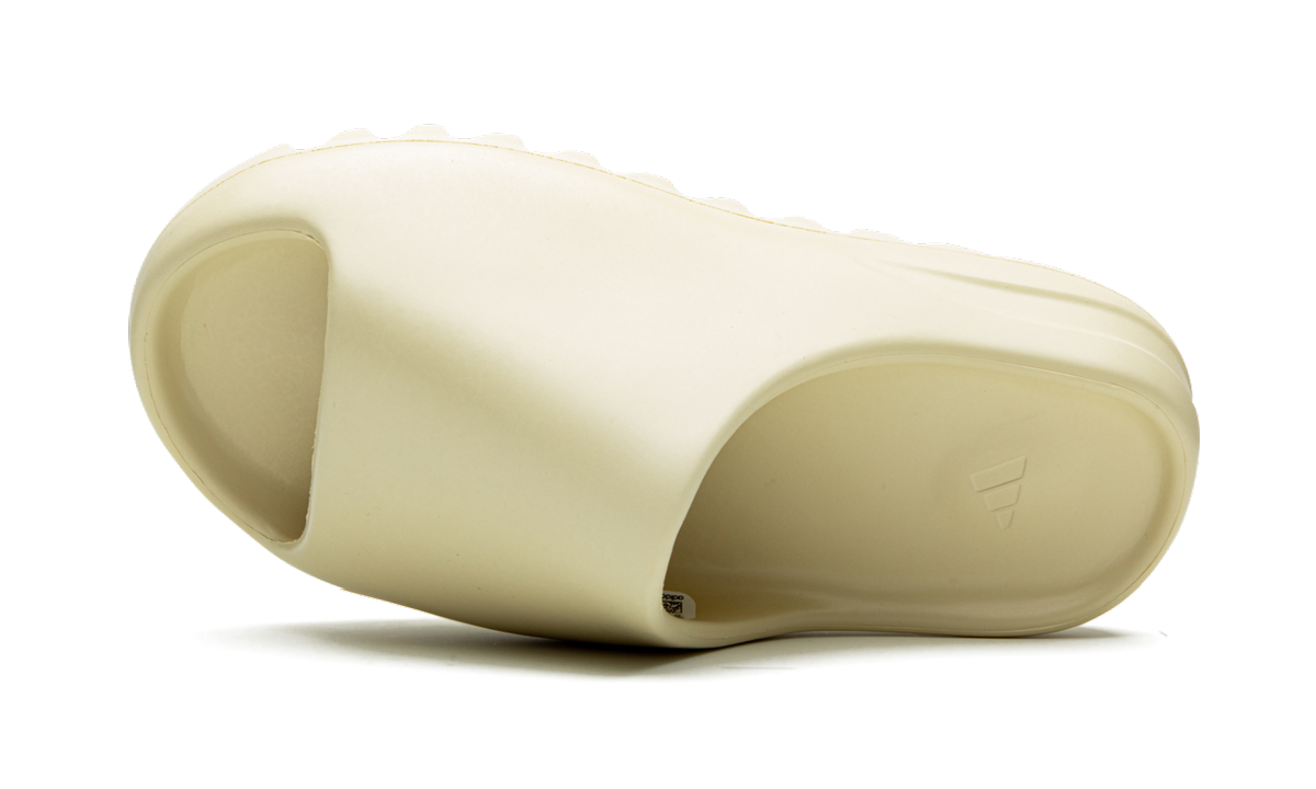 Yeezy Slide "Bone" FW6345