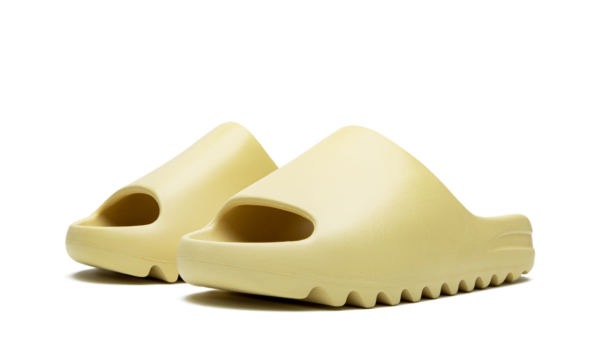Yeezy Slide "Desert Sand" FW6344